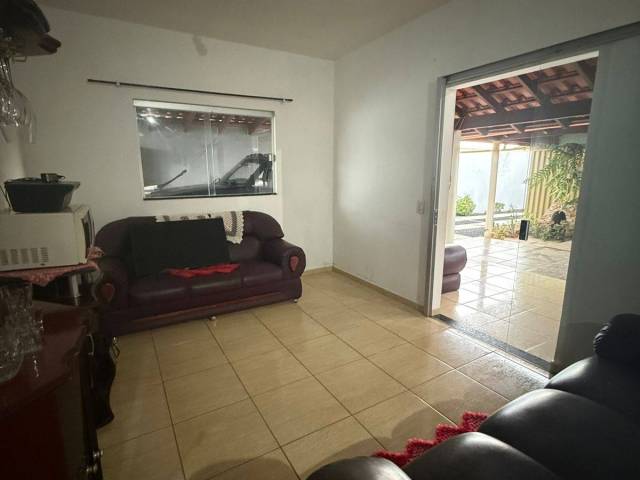 ## VD 22547 - Casa para Venda em Araguari - MG - 3