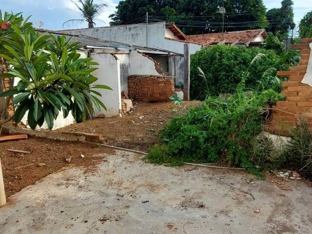 Casa para Venda em Araguari - 5