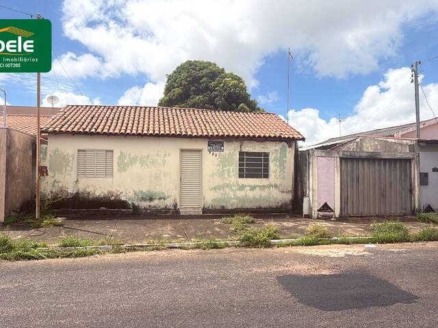 ##VD22260 - Casa para Venda em Araguari - MG - 1