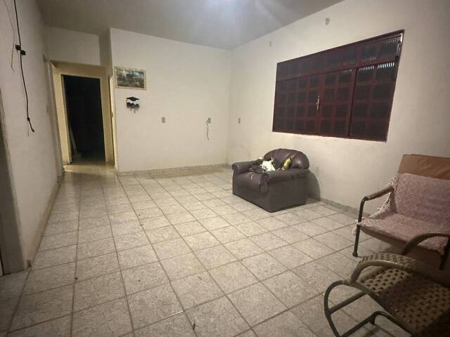 ##VD 22268 - Casa para Venda em Araguari - MG - 1