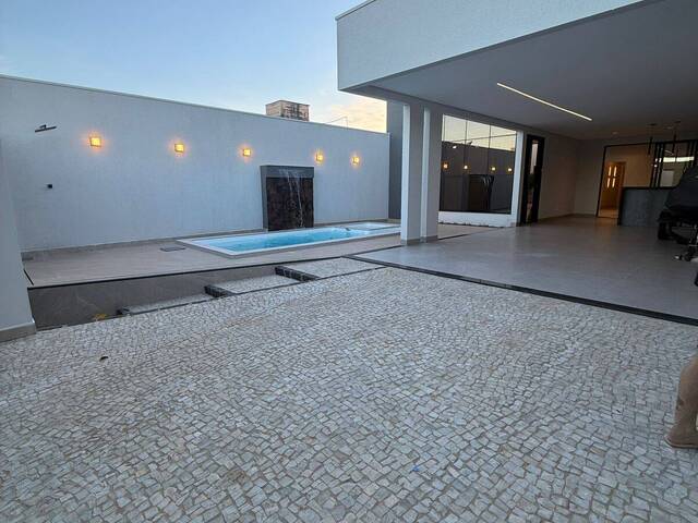 ##VD 22256 - Casa para Venda em Araguari - MG - 3
