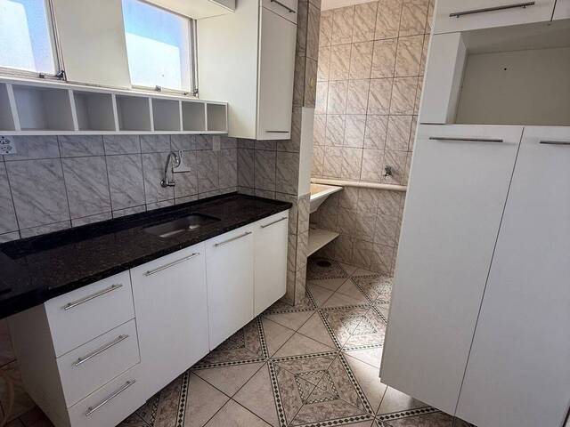 Apartamento para Locação em Araguari - 2
