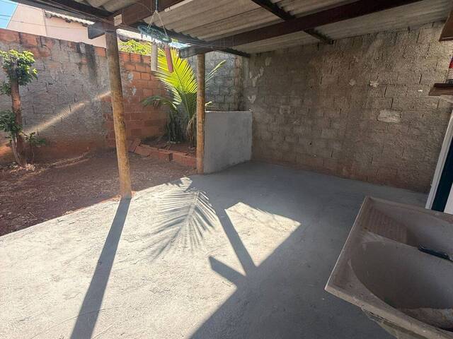 Casa para Venda em Araguari - 4