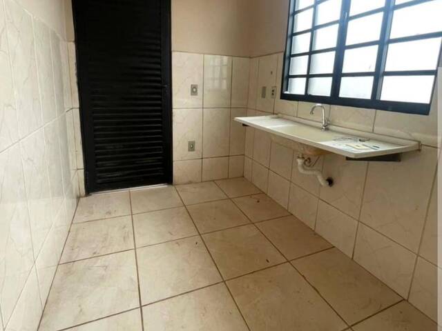 Casa para Venda em Araguari - 3