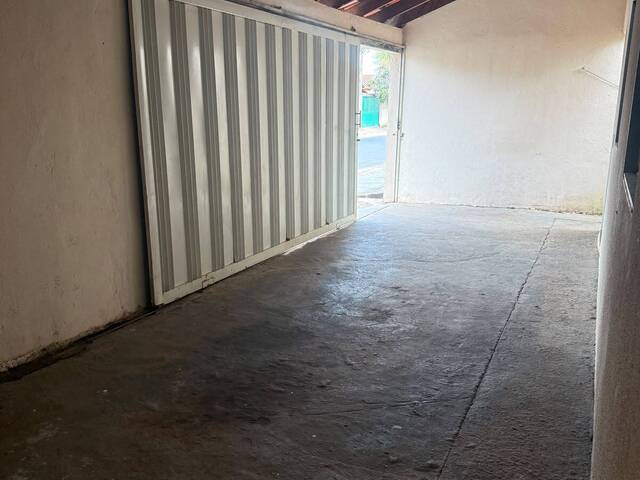 Casa para Venda em Araguari - 3