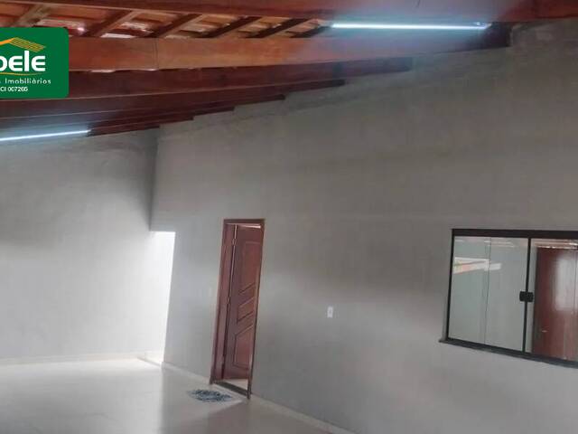 Casa para Venda em Araguari - 2